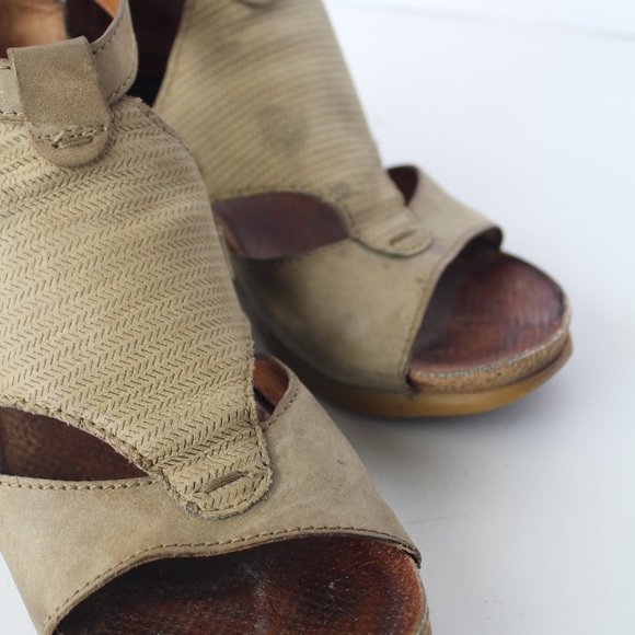 Miz Mooz Maisie Wedge Sandals in SAGE - Size EU 38 / US 8 Discontinued Style - Picture 10 of 11